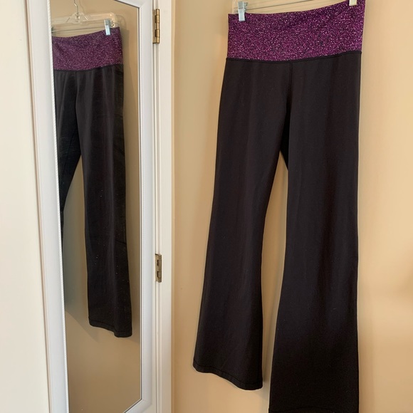 Lululemon athletic pants. - Picture 4 of 12